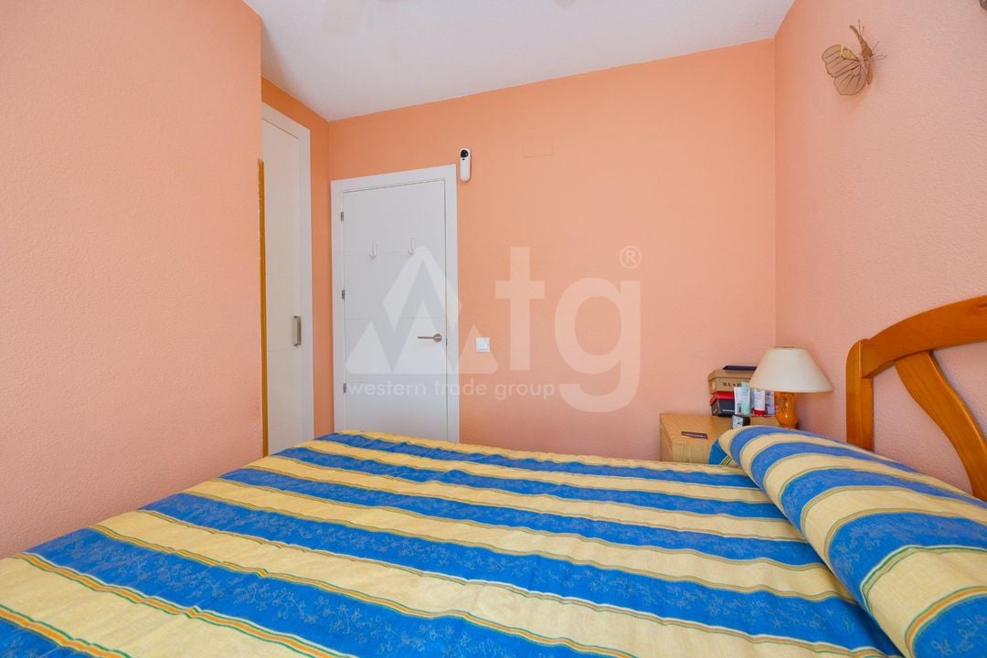 2 bedroom Townhouse in Torrevieja - CYM146980 - Photo - 11