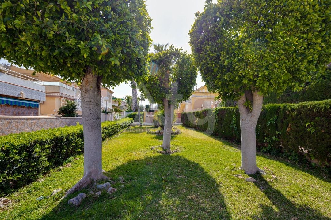 2 bedroom Townhouse in Torrevieja - CYM146980 - Photo - 32