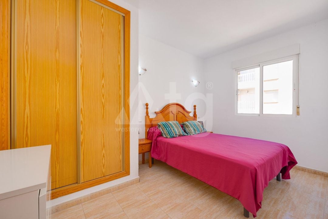 2 bedroom Apartment in Torrevieja - CYM146979 - Photo - 14