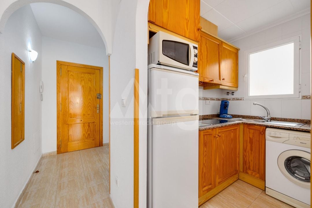 2 bedroom Apartment in Torrevieja - CYM146979 - Photo - 10