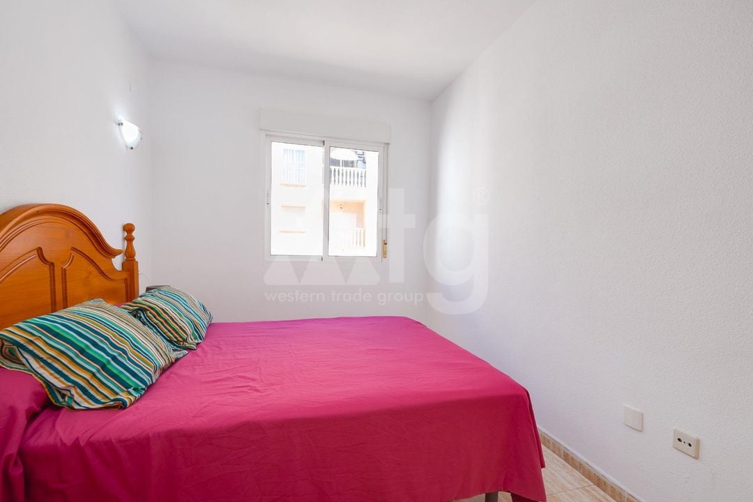 2 bedroom Apartment in Torrevieja - CYM146979 - Photo - 15