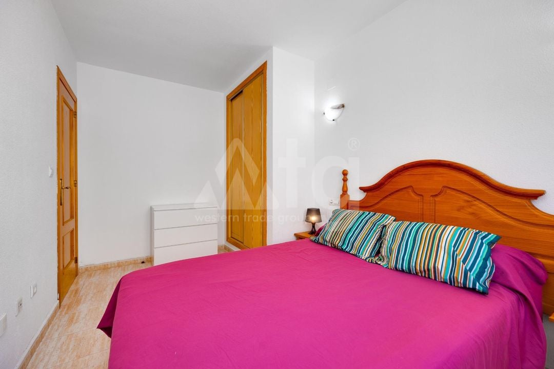 2 bedroom Apartment in Torrevieja - CYM146979 - Photo - 17