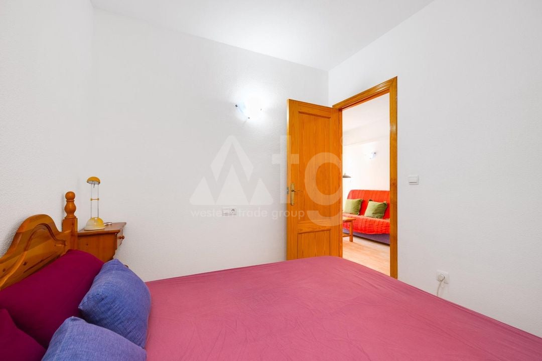 2 bedroom Apartment in Torrevieja - CYM146979 - Photo - 12