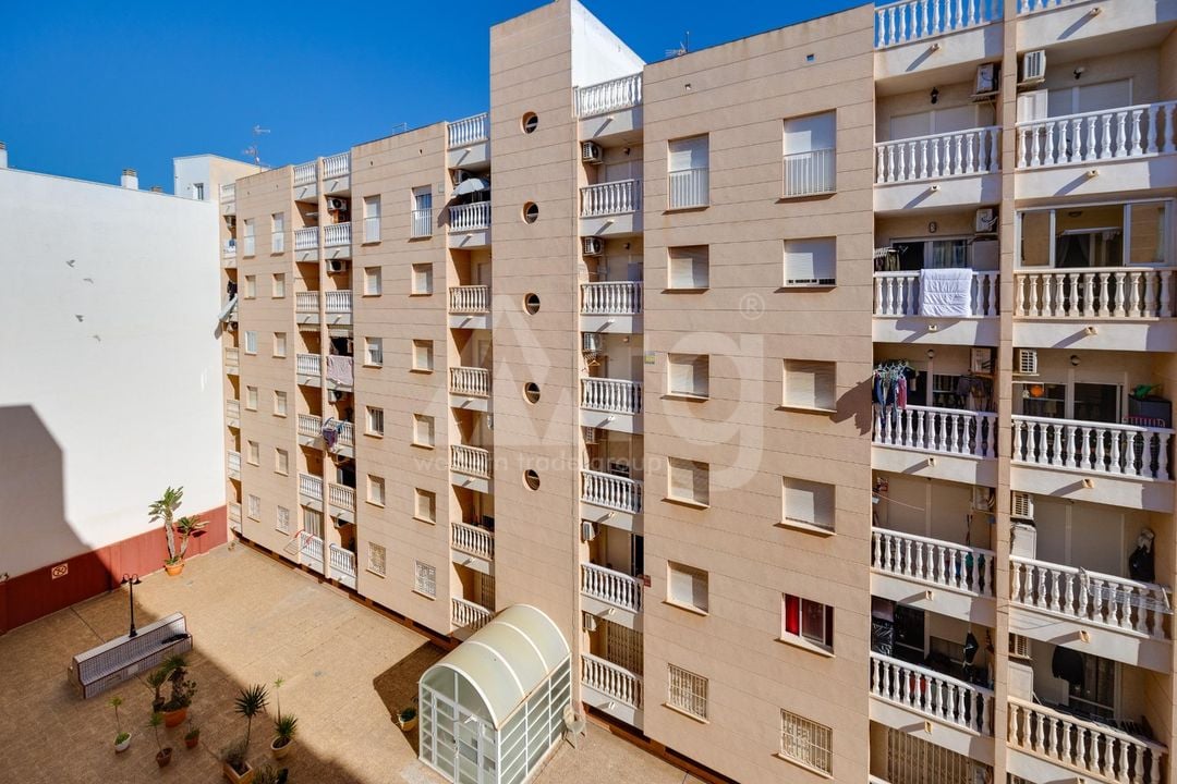 2 bedroom Apartment in Torrevieja - CYM146979 - Photo - 23