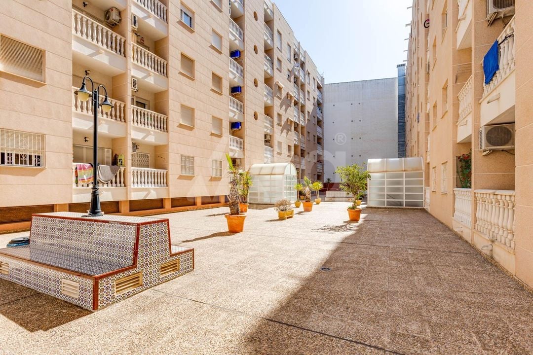 2 bedroom Apartment in Torrevieja - CYM146979 - Photo - 26