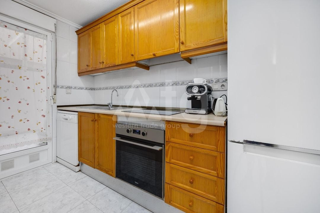 2 bedroom Apartment in Torrevieja - HRE140916 - Photo - 10