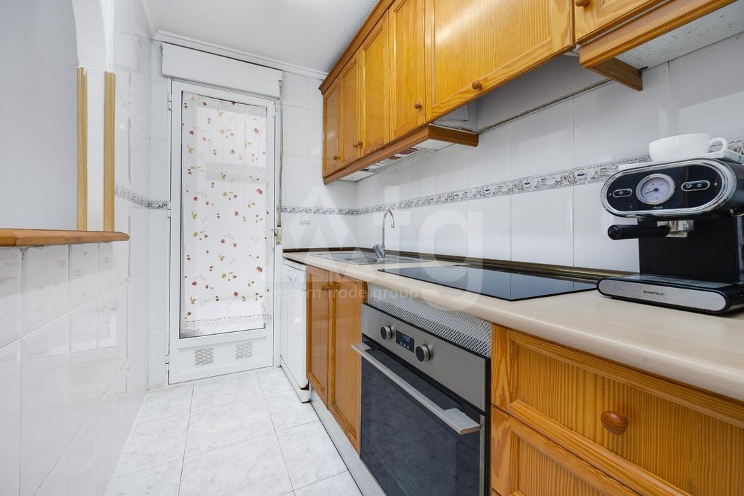 2 bedroom Apartment in Torrevieja - HRE140916 - Photo - 11