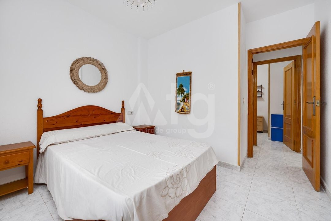 2 bedroom Apartment in Torrevieja - HRE140916 - Photo - 15