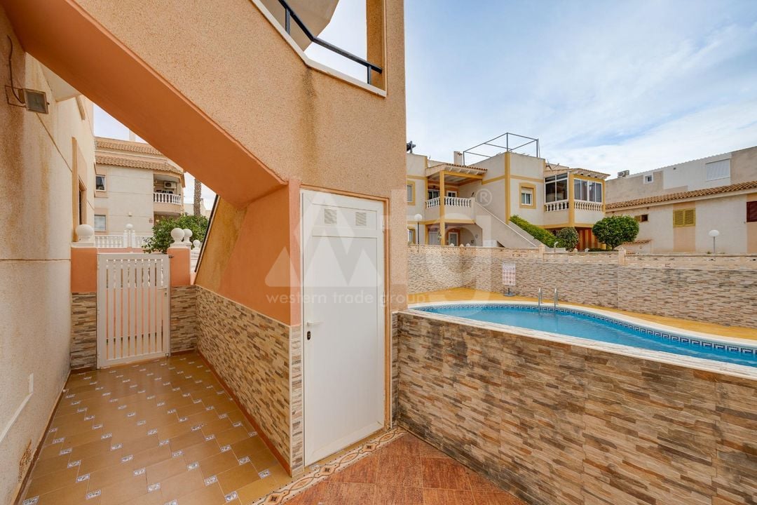 2 bedroom Apartment in Torrevieja - HRE140916 - Photo - 24