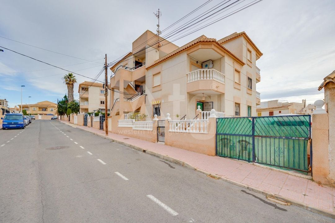 2 bedroom Apartment in Torrevieja - HRE140916 - Photo - 31