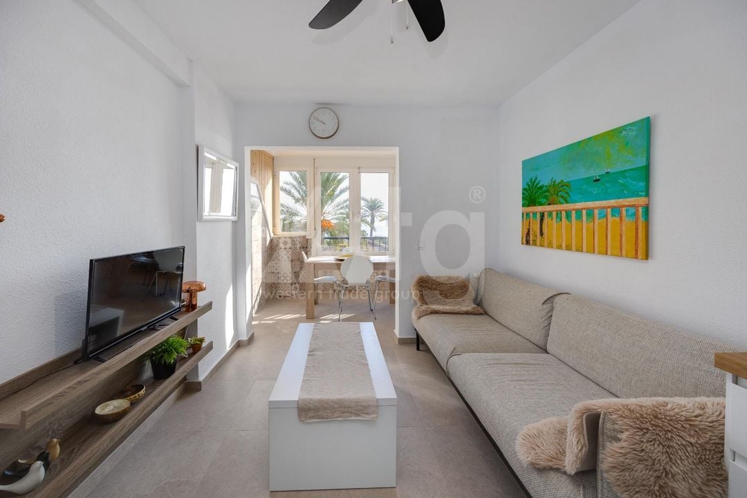 2 bedroom Apartment in Torrevieja - HRE140923 - Photo - 3