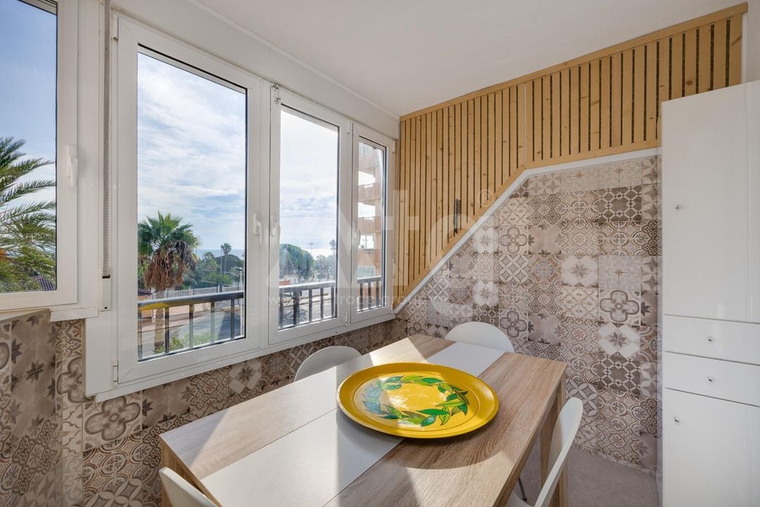 2 bedroom Apartment in Torrevieja - HRE140923 - Photo - 8