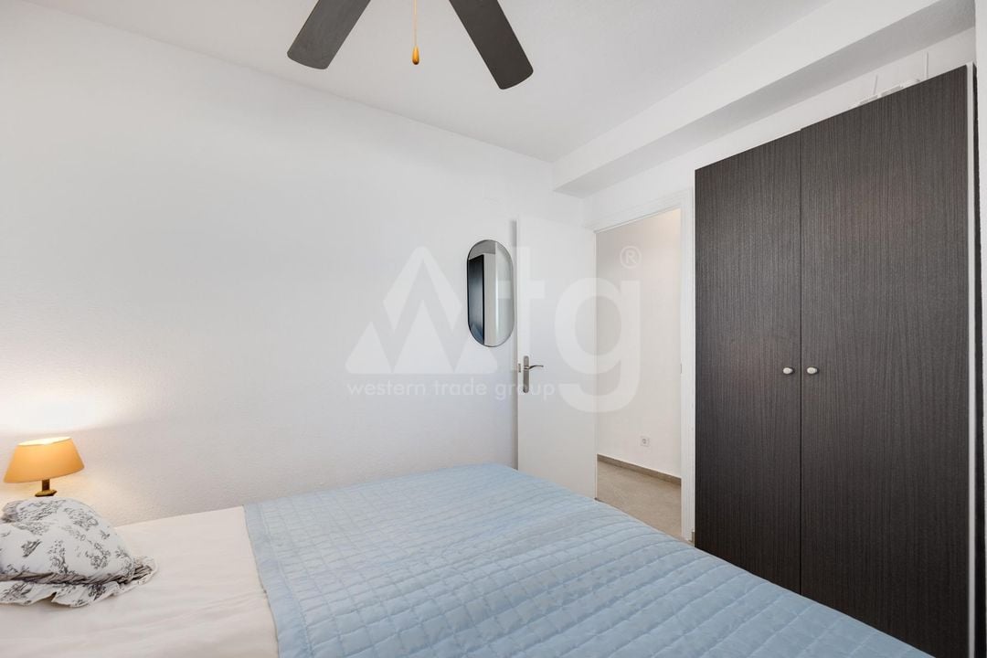 2 bedroom Apartment in Torrevieja - HRE140923 - Photo - 12