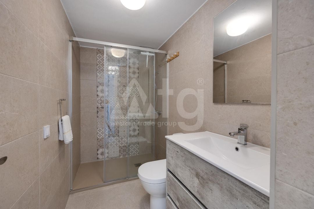 2 bedroom Apartment in Torrevieja - HRE140923 - Photo - 15