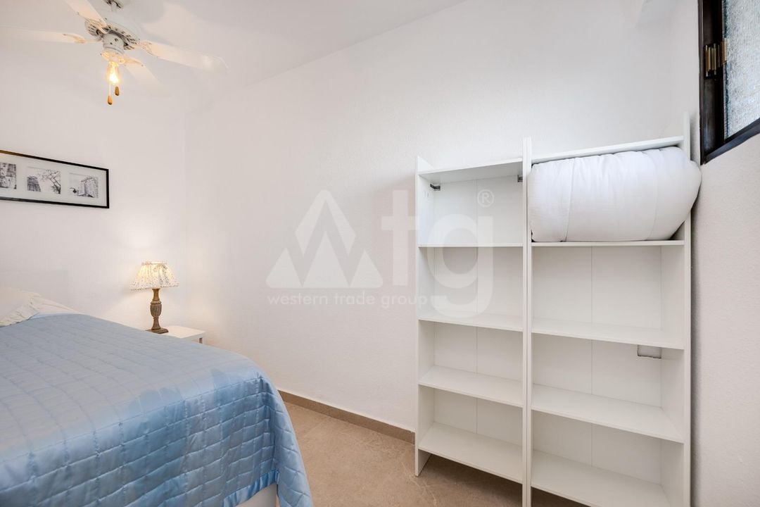 2 bedroom Apartment in Torrevieja - HRE140923 - Photo - 14