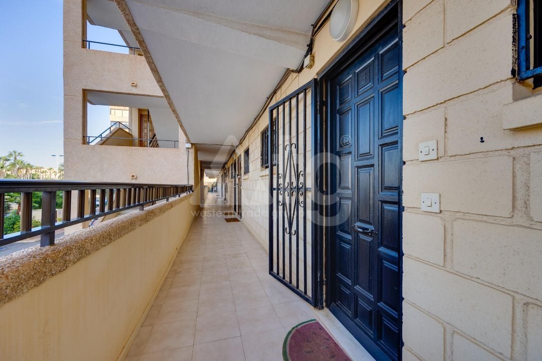 2 bedroom Apartment in Torrevieja - HRE140923 - Photo - 18