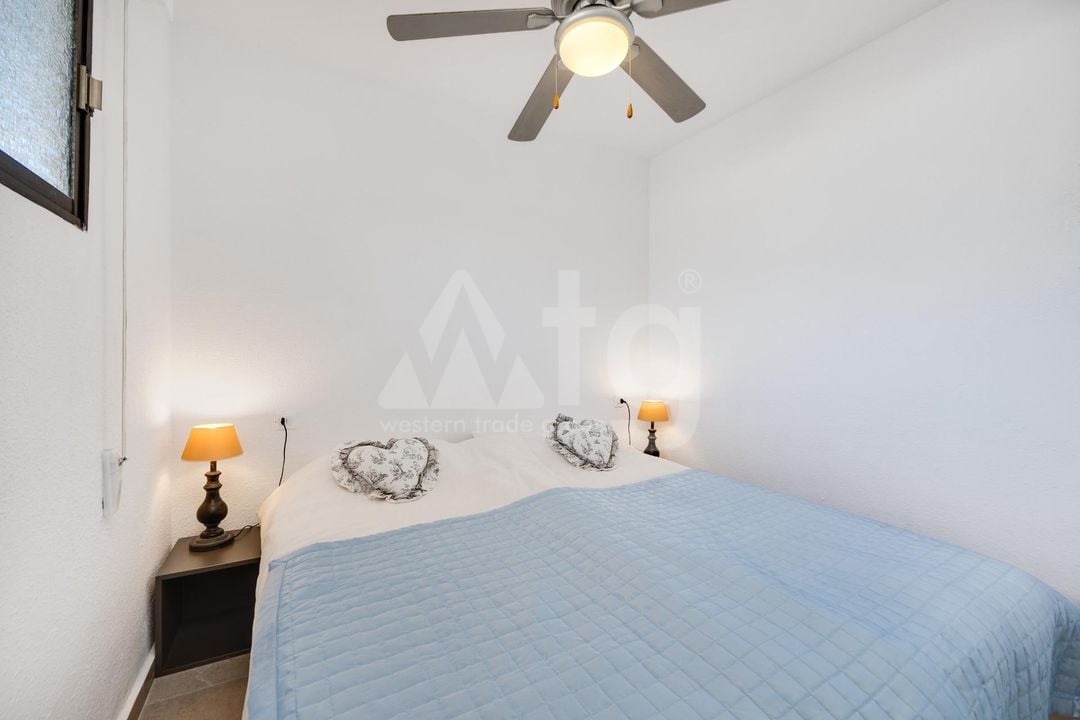 2 bedroom Apartment in Torrevieja - HRE140923 - Photo - 16
