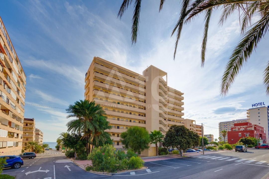 2 bedroom Apartment in Torrevieja - HRE140923 - Photo - 27