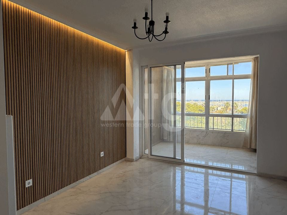 2 bedroom Apartment in Torrevieja - AET140971 - Photo - 2