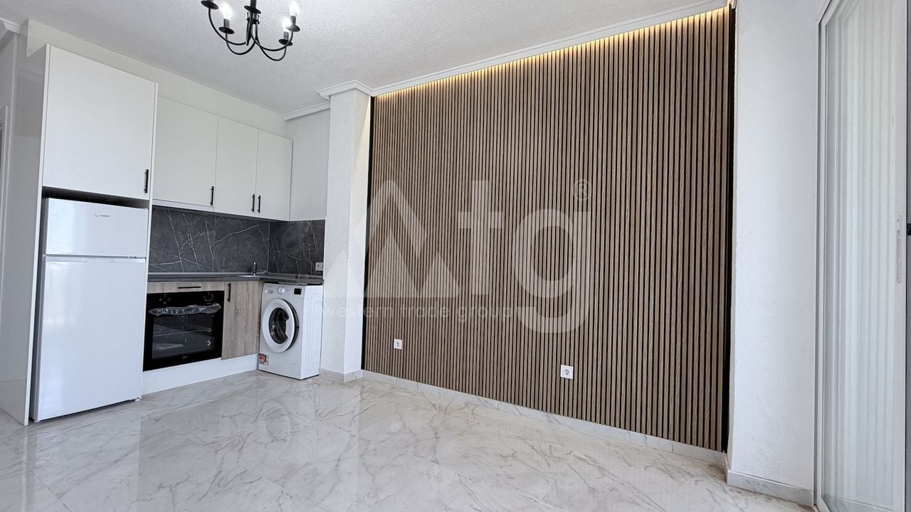 2 bedroom Apartment in Torrevieja - AET140971 - Photo - 4