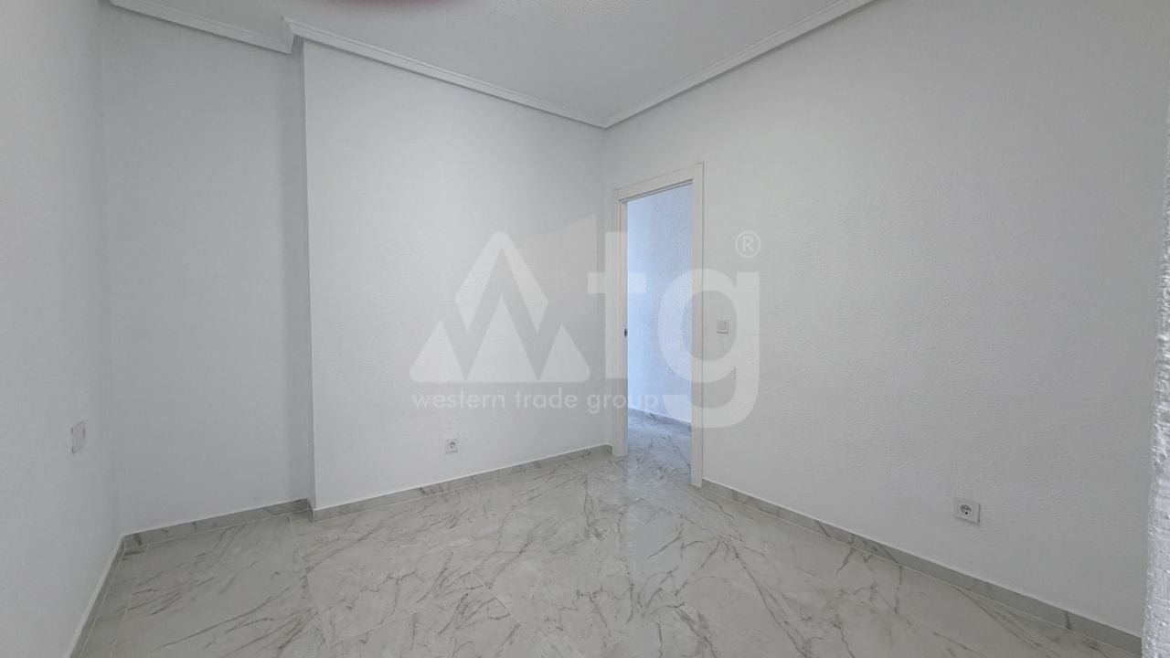 2 bedroom Apartment in Torrevieja - AET140971 - Photo - 6