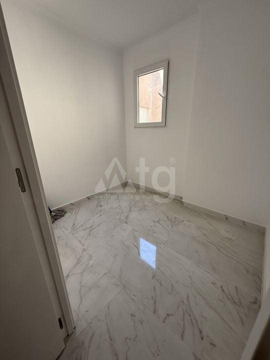 2 bedroom Apartment in Torrevieja - AET140971 - Photo - 7