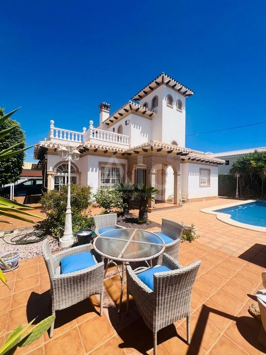 3 bedroom Villa in Orihuela Costa - TT140986 - Photo - 2