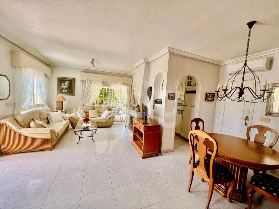 3 bedroom Villa in Orihuela Costa - TT140986 - Photo - 3