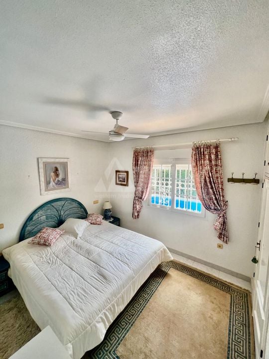 3 bedroom Villa in Orihuela Costa - TT140986 - Photo - 13