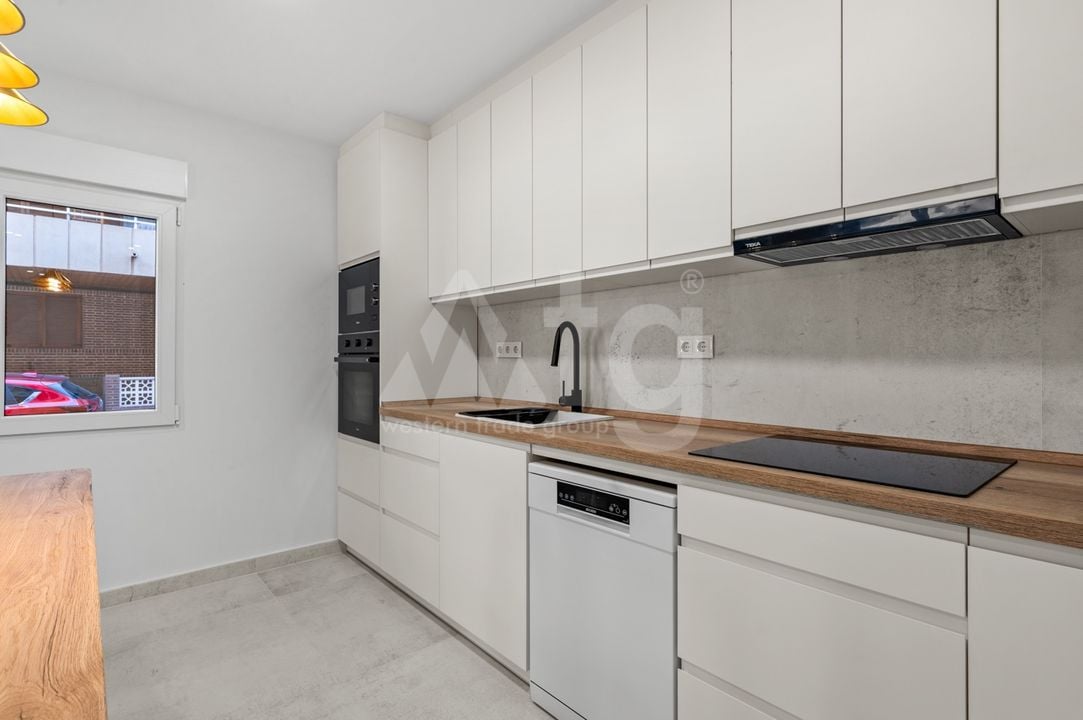 3 bedroom Apartment in Torrevieja - CBB141169 - Photo - 8