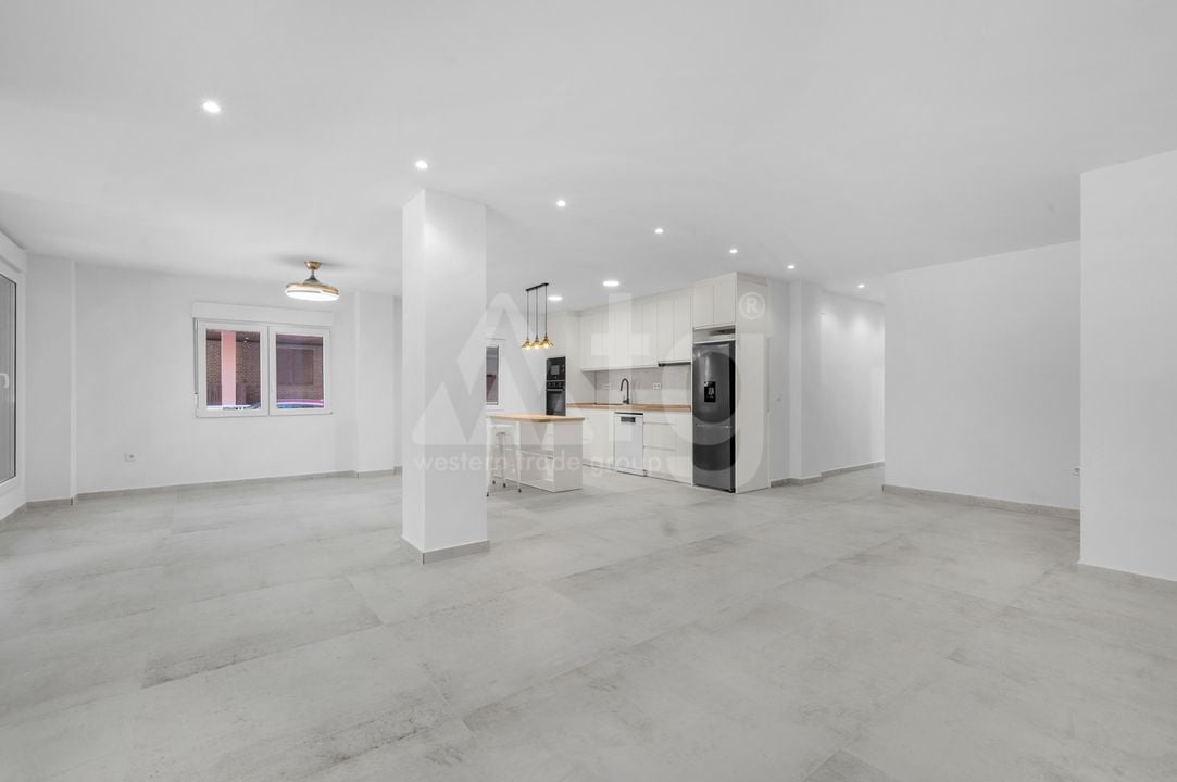 3 bedroom Apartment in Torrevieja - CBB141169 - Photo - 12