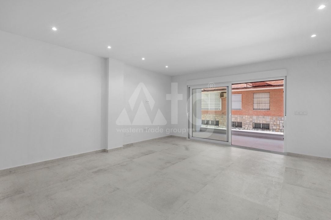 3 bedroom Apartment in Torrevieja - CBB141169 - Photo - 2