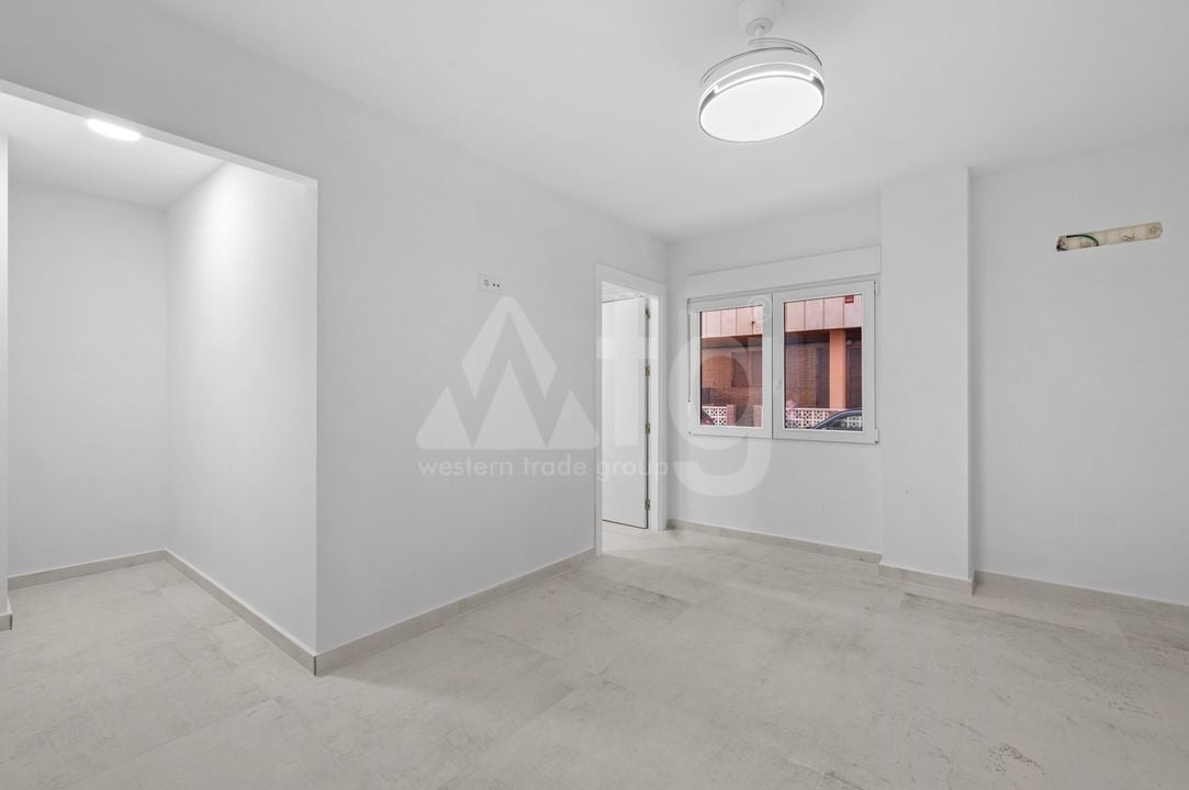 3 bedroom Apartment in Torrevieja - CBB141169 - Photo - 13