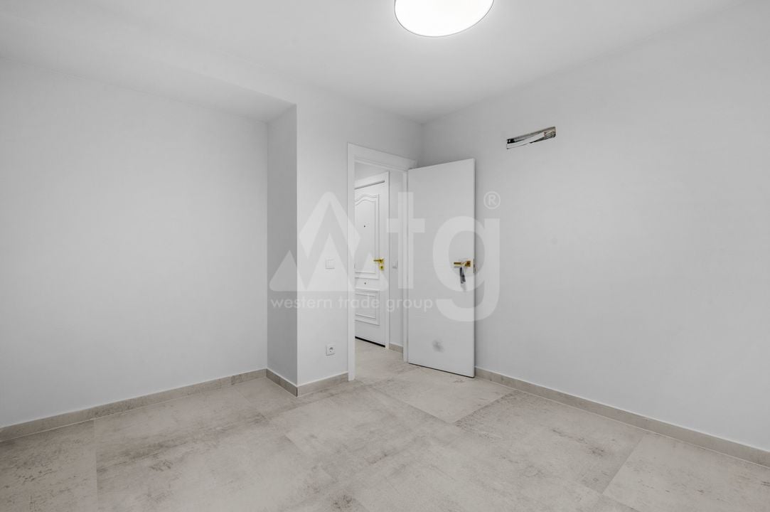 3 bedroom Apartment in Torrevieja - CBB141169 - Photo - 16