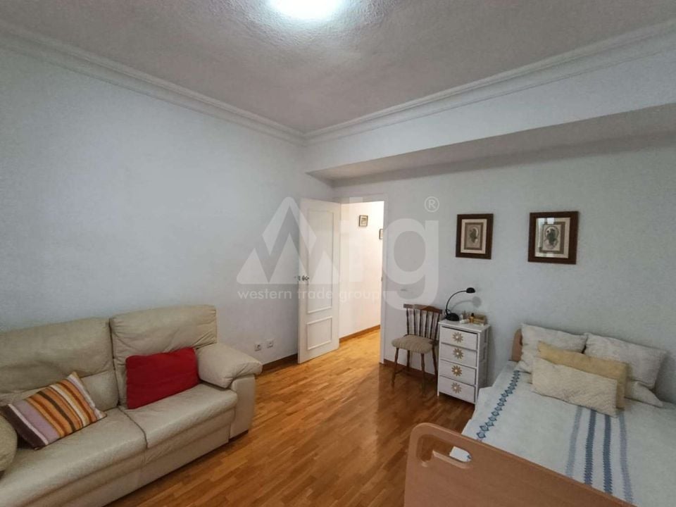 4 bedroom Apartment in Alicante - EES141474 - Photo - 13
