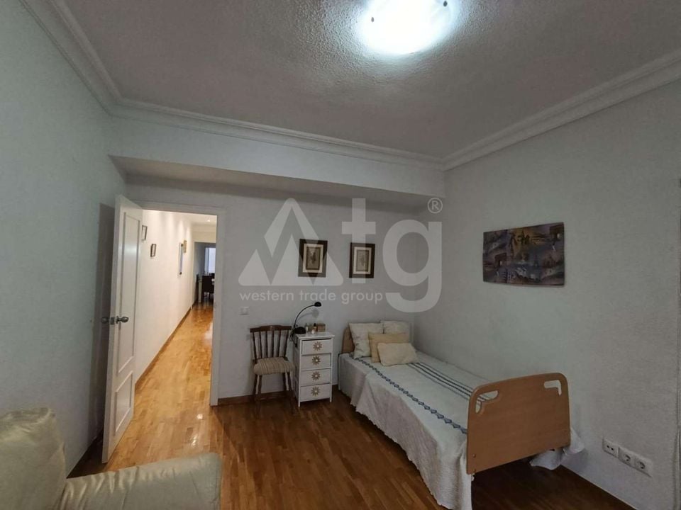 4 bedroom Apartment in Alicante - EES141474 - Photo - 11