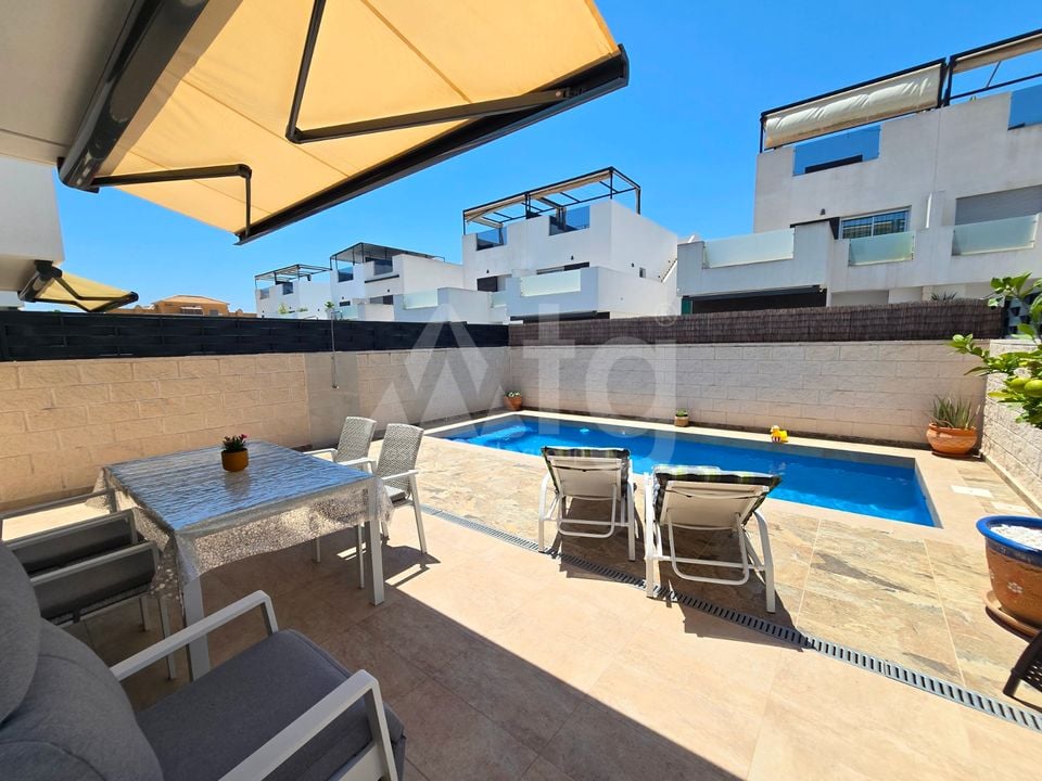 Villa de 3 habitaciones en Ciudad Quesada - DSR142038 - Foto - 4
