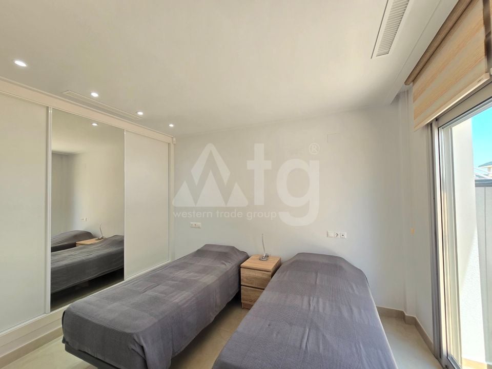 Villa de 3 habitaciones en Ciudad Quesada - DSR142038 - Foto - 15