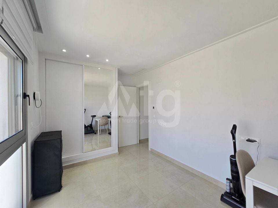 Villa de 3 habitaciones en Ciudad Quesada - DSR142038 - Foto - 18