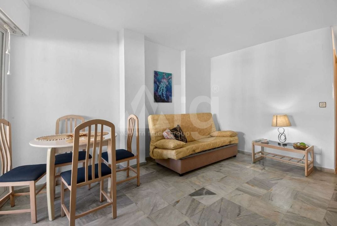 1 Schlafzimmer Appartement in Torrevieja - EES142799 - Foto - 2