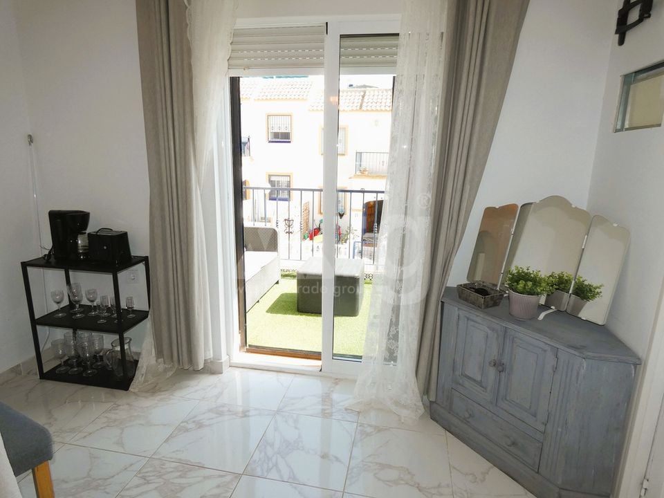 3 bedroom Apartment in Torrevieja - EES142808 - Photo - 3