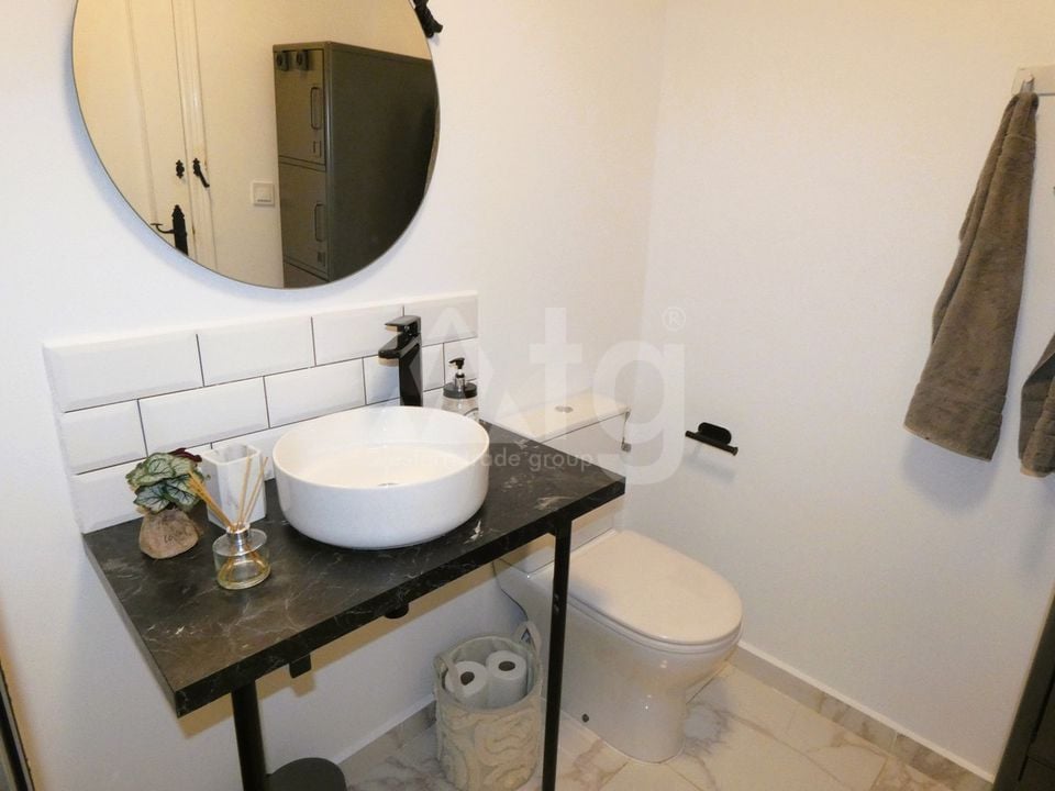 3 bedroom Apartment in Torrevieja - EES142808 - Photo - 13