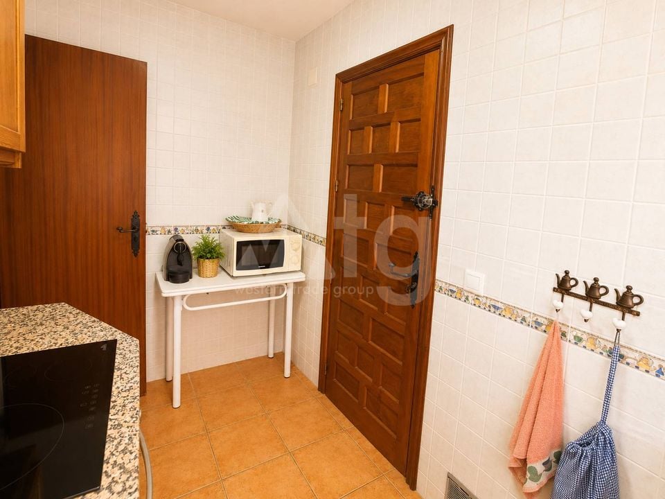 3 bedroom Villa in Torrevieja - TT142869 - Photo - 8