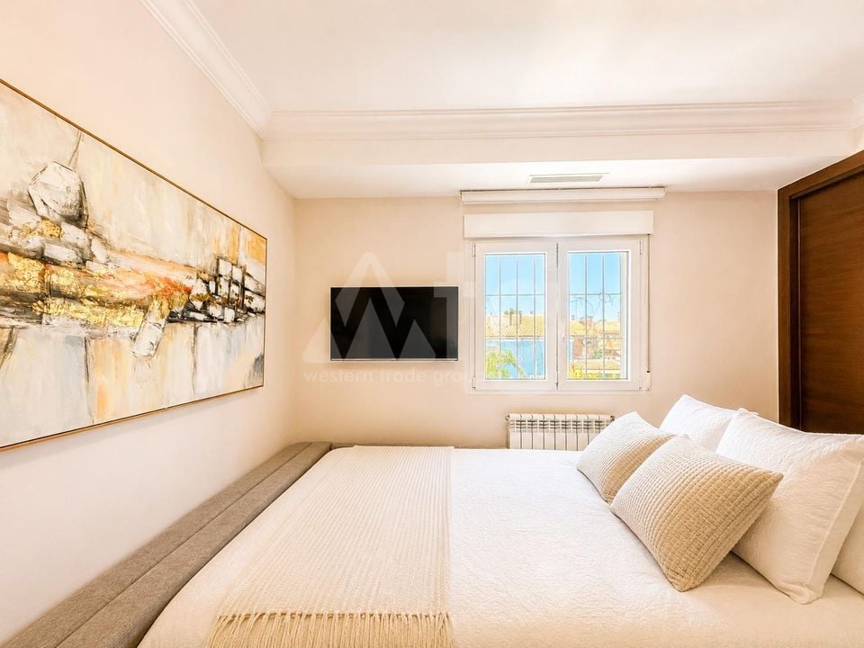 4 bedroom Villa in Dehesa de Campoamor - URE142919 - Photo - 14