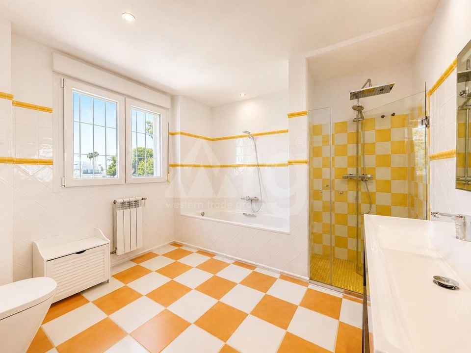 4 bedroom Villa in Dehesa de Campoamor - URE142919 - Photo - 24