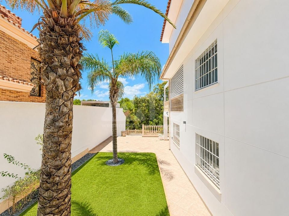 4 bedroom Villa in Dehesa de Campoamor - URE142919 - Photo - 39