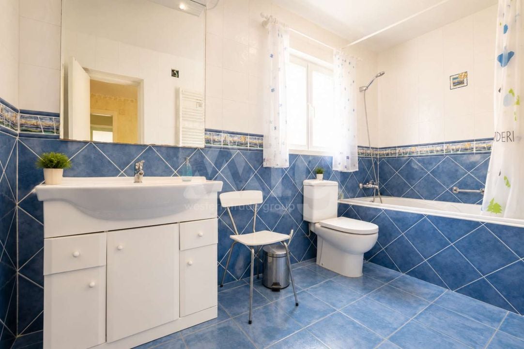 4 bedroom Villa in La Nucia - EES143000 - Photo - 13