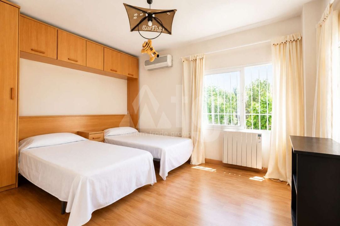 4 bedroom Villa in La Nucia - EES143000 - Photo - 12