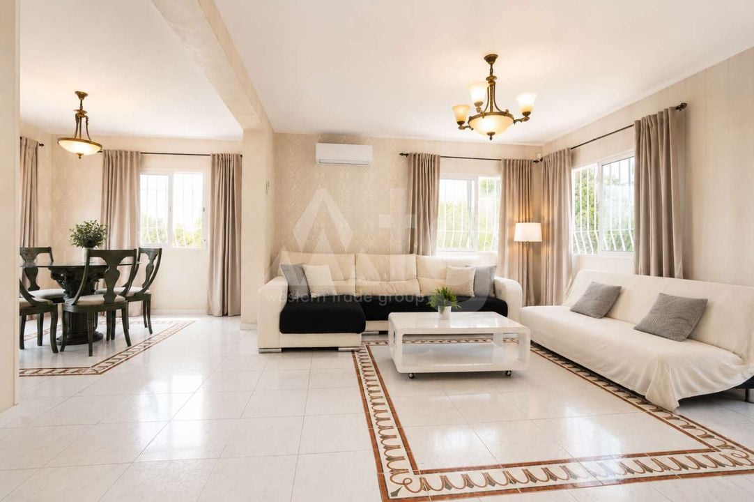 4 bedroom Villa in La Nucia - EES143000 - Photo - 3