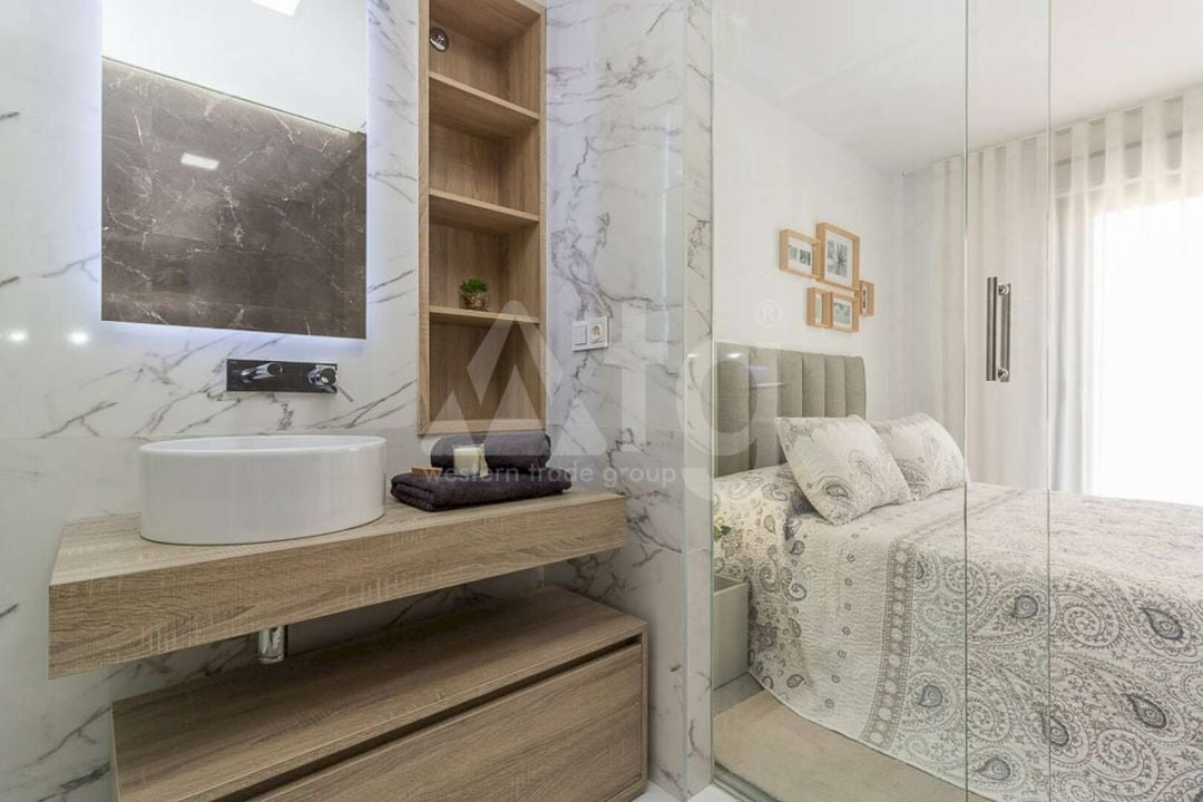 3 bedroom Apartment in Torrevieja - EES143246 - Photo - 14